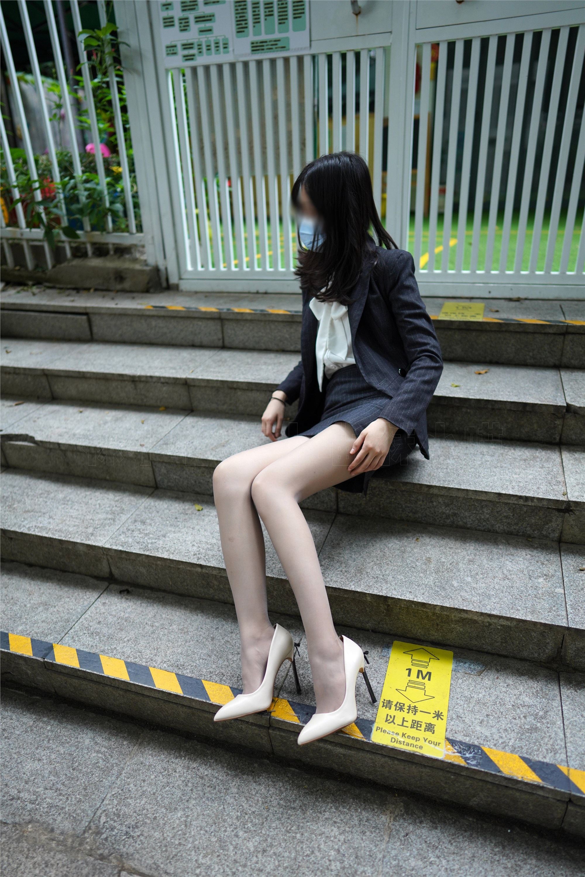 kittyWawa袜小喵  KT240 请保持1米以上距离